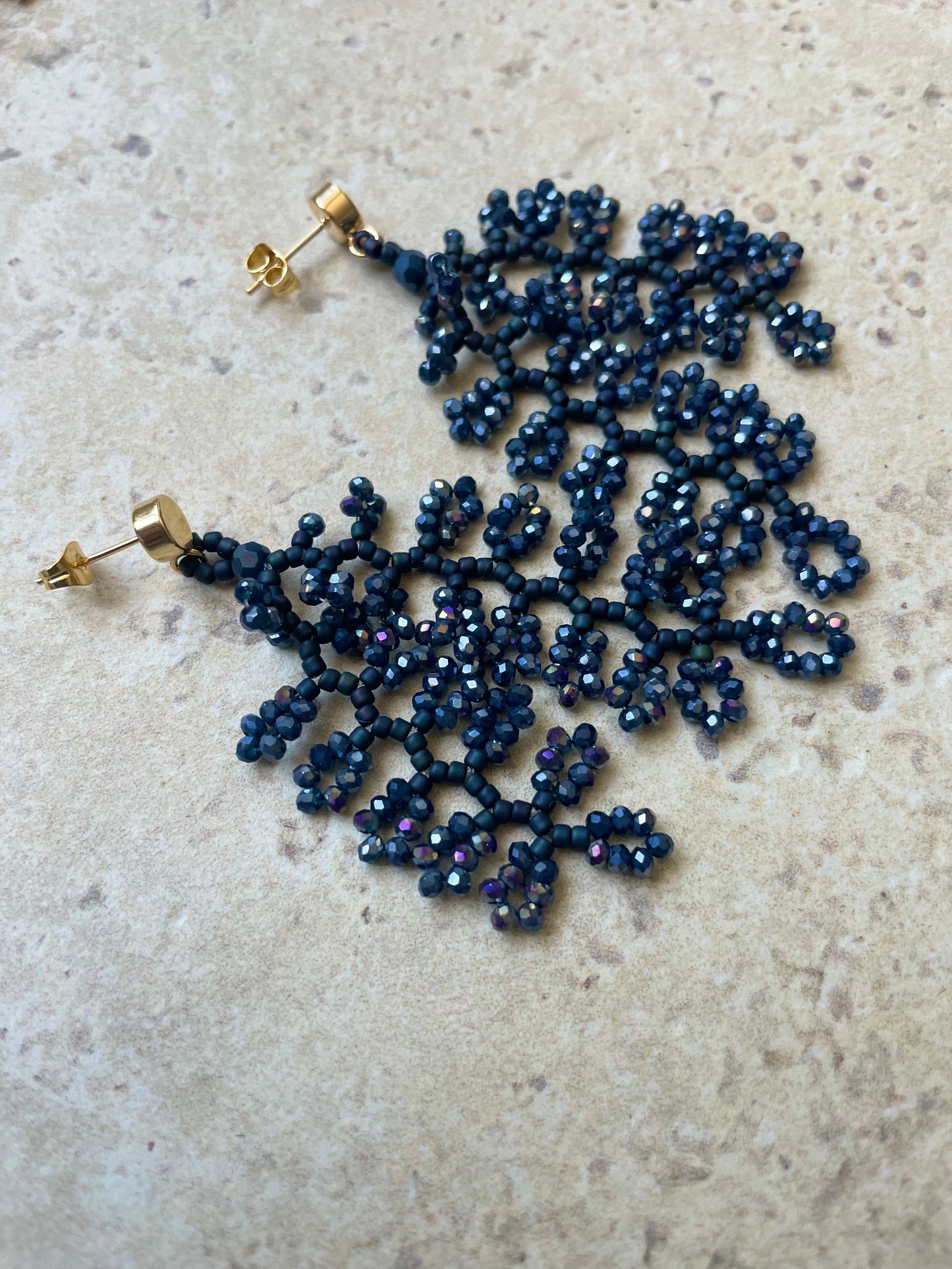 ARDEN_Metallic dark blue with shimmer