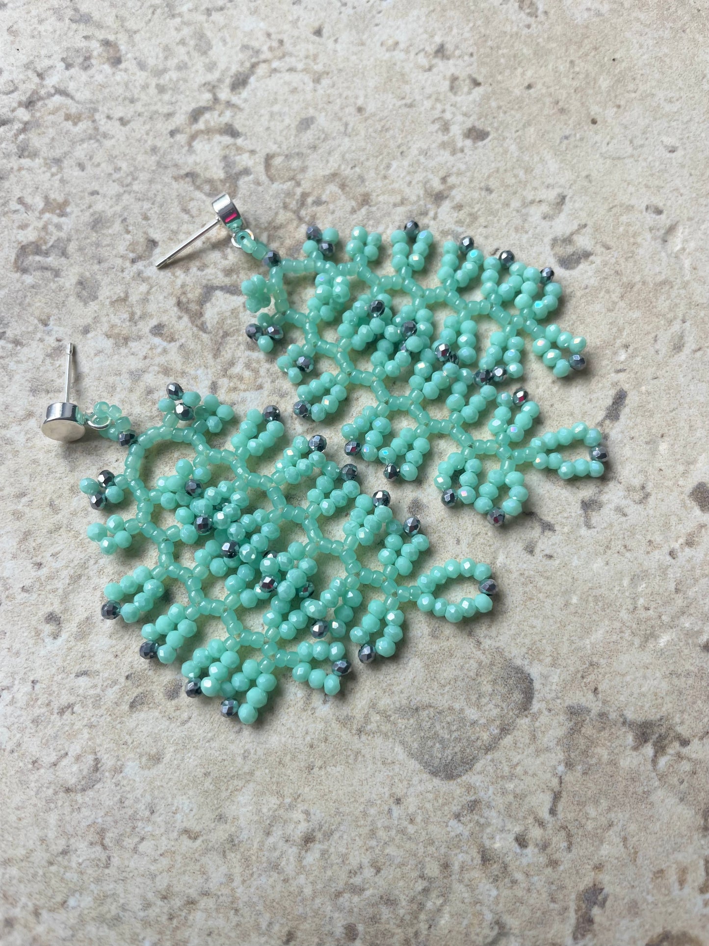 ARDEN_Mint green with shimmer