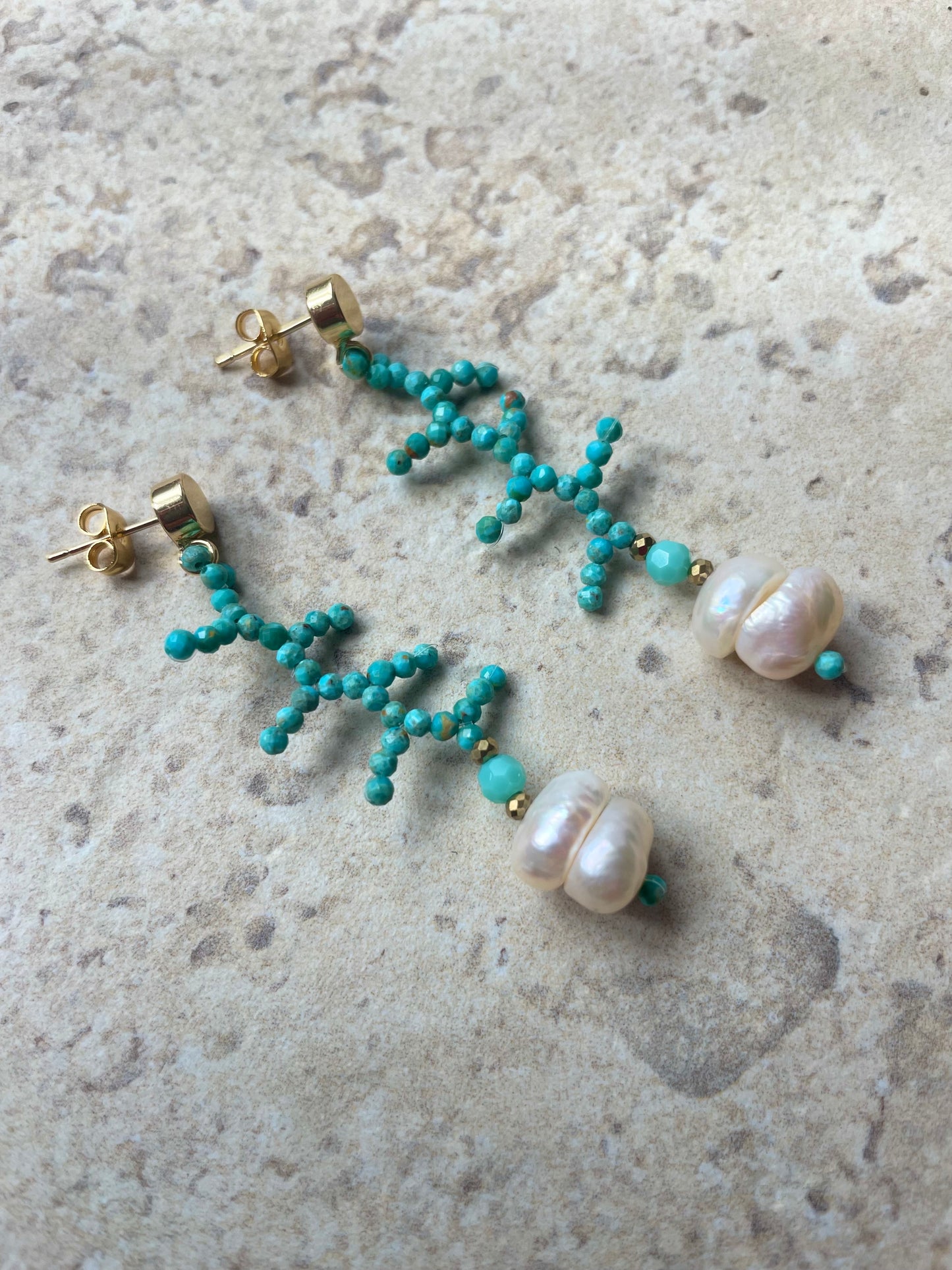 EILIN_ Turquoise facettiert with freshwater pearls