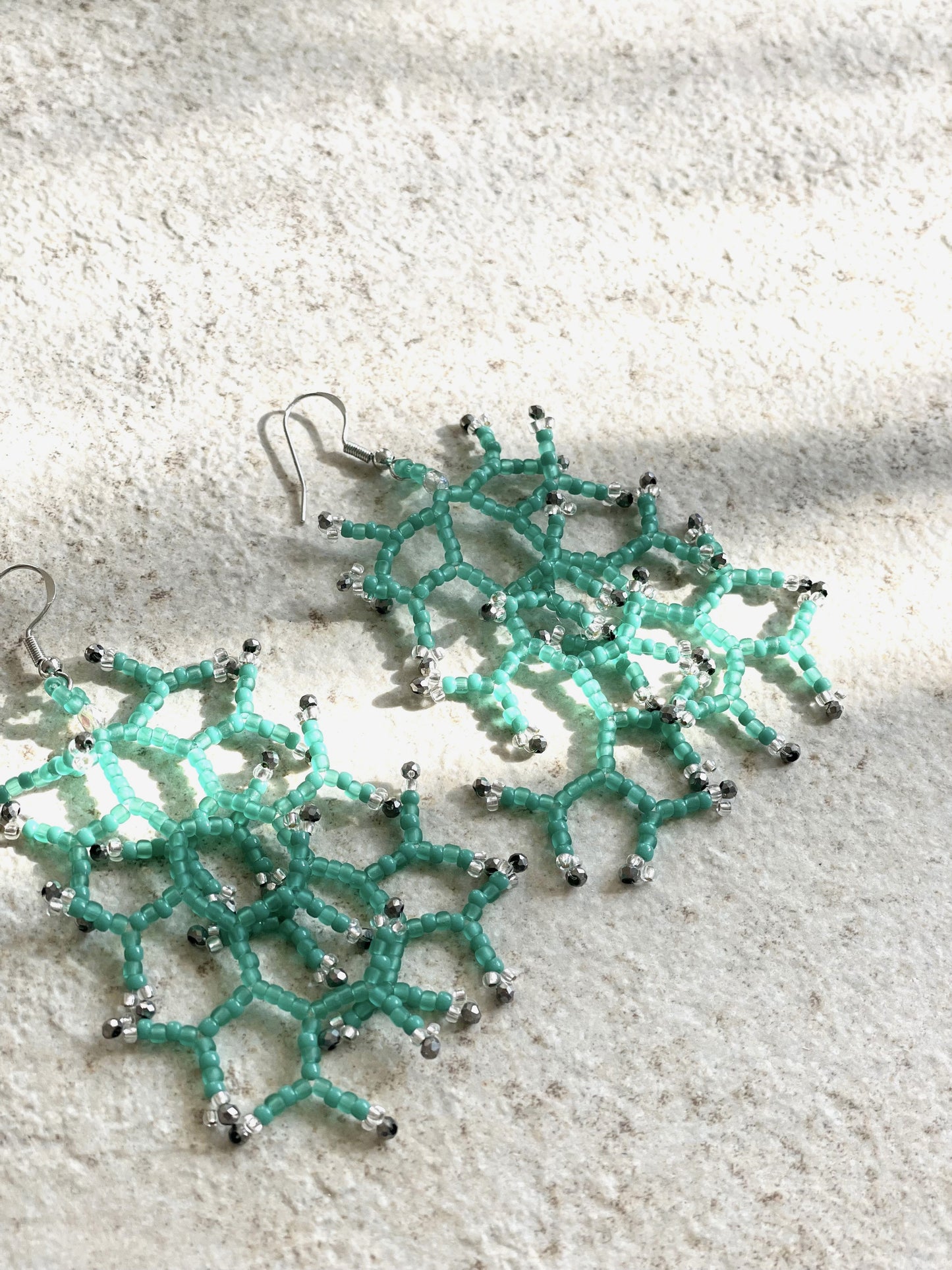 Opaque & frosted peridotgreen