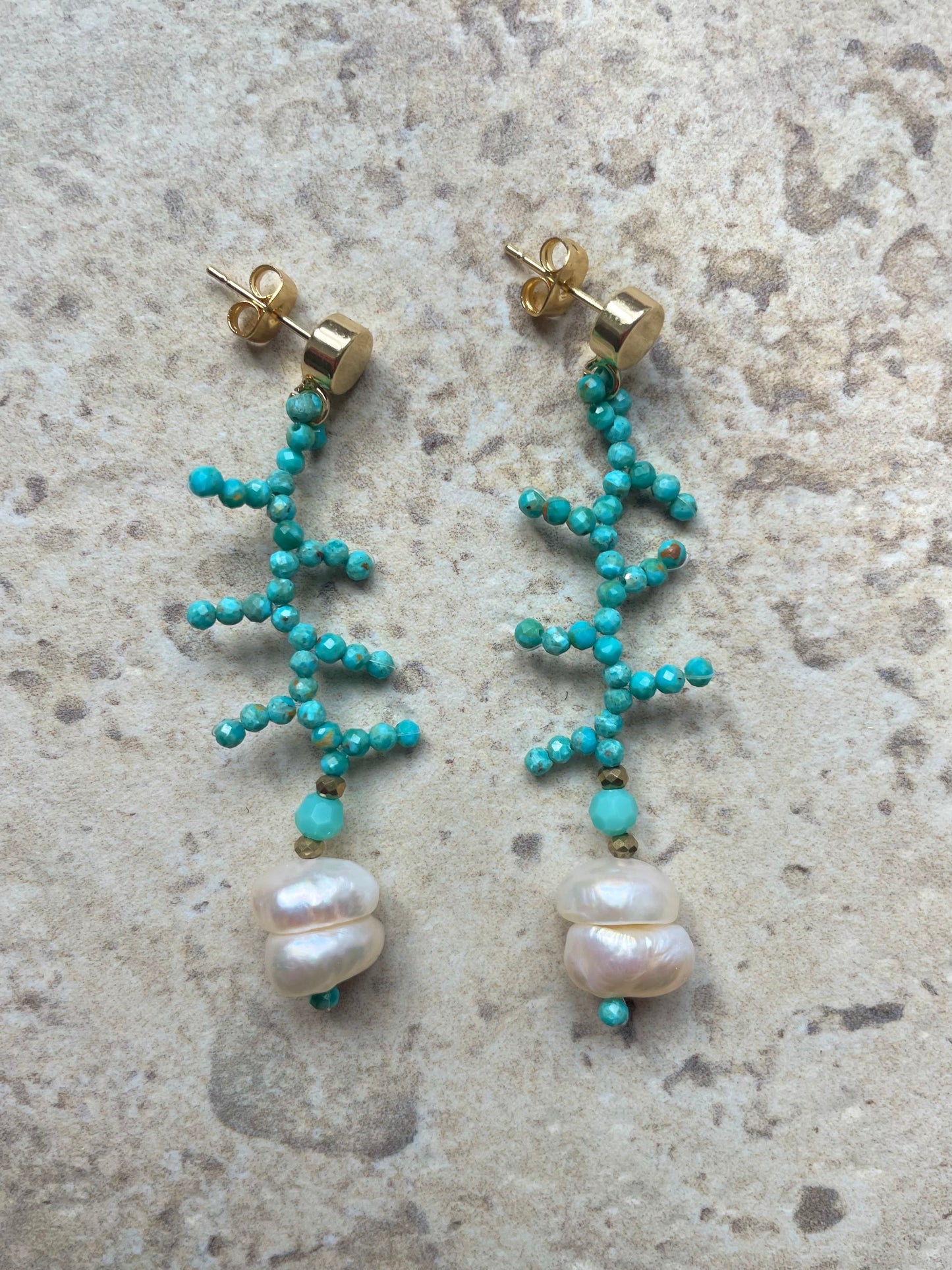 EILIN_ Turquoise facettiert with freshwater pearls