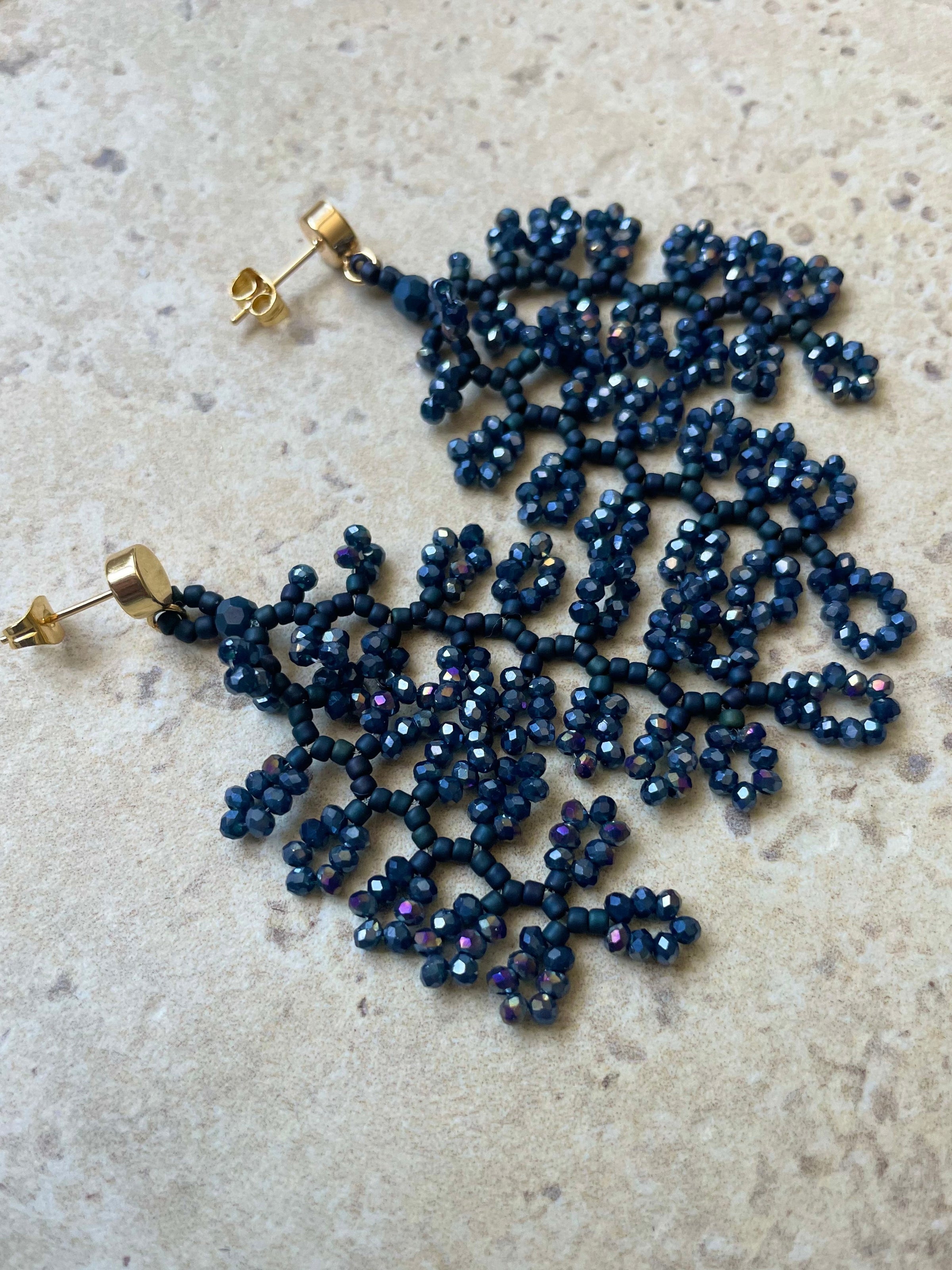 Jewellery knotted from the colours of the sea