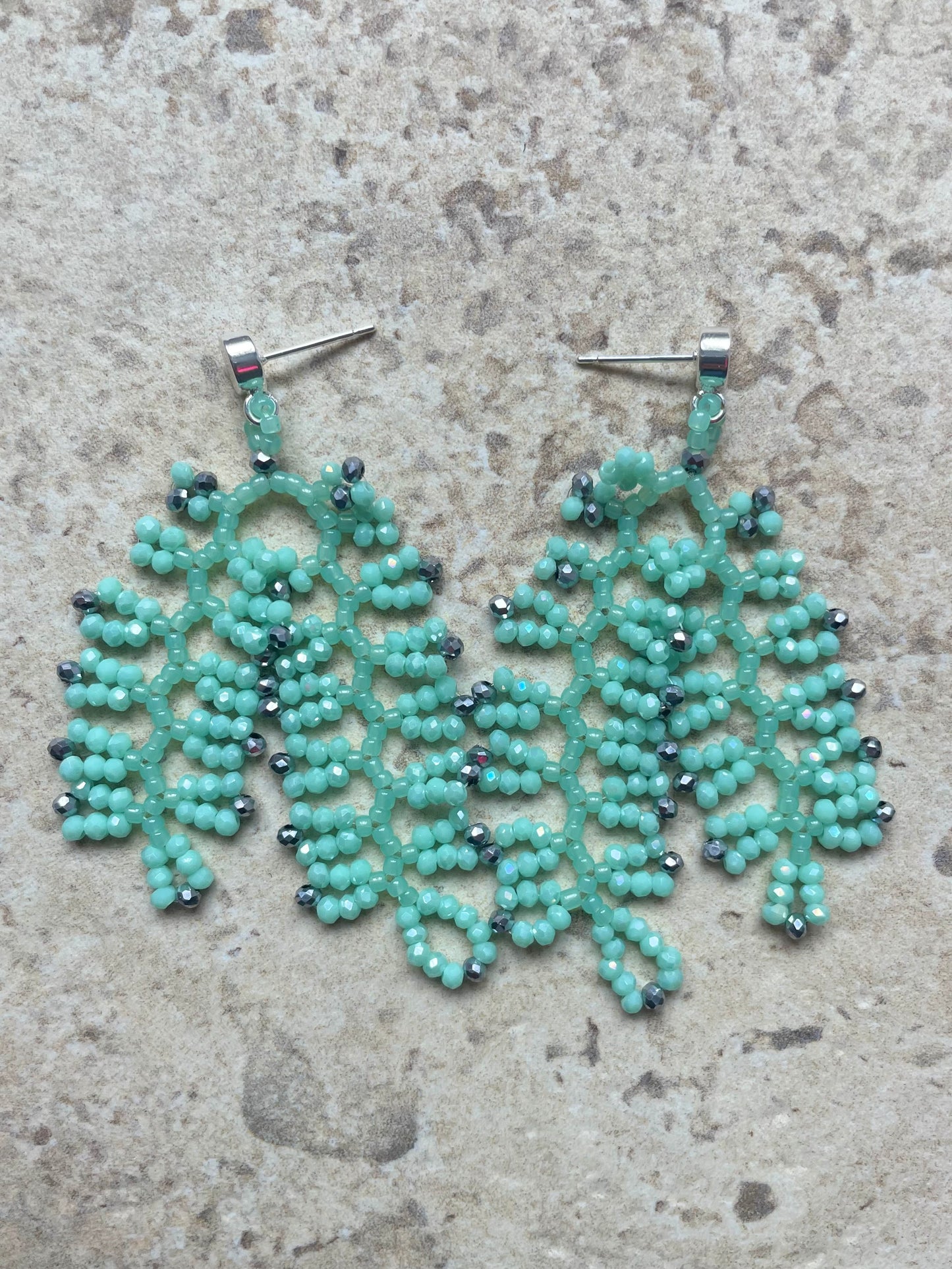 ARDEN_Mint green with shimmer