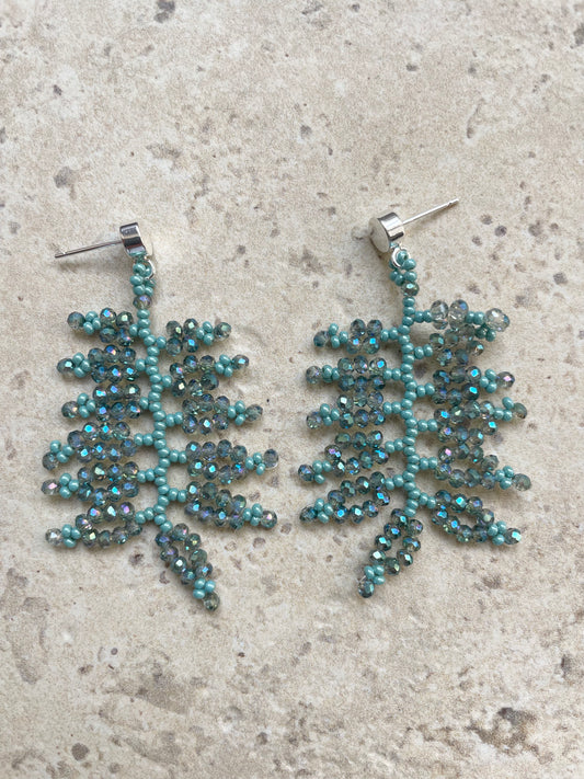 AVENA_Glossy turquoise with shimmer