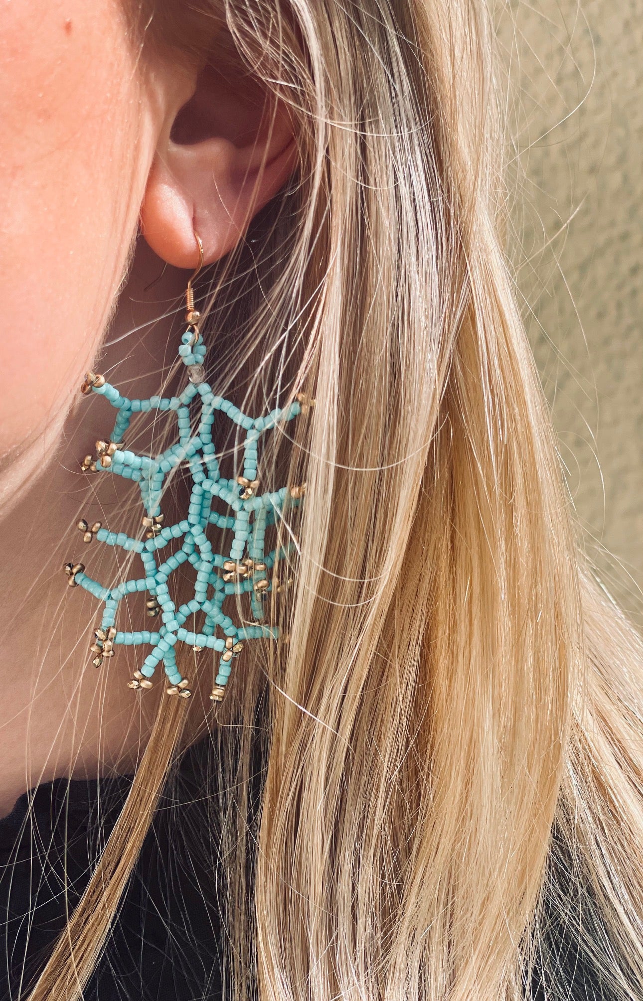 Opaque classic turquoise