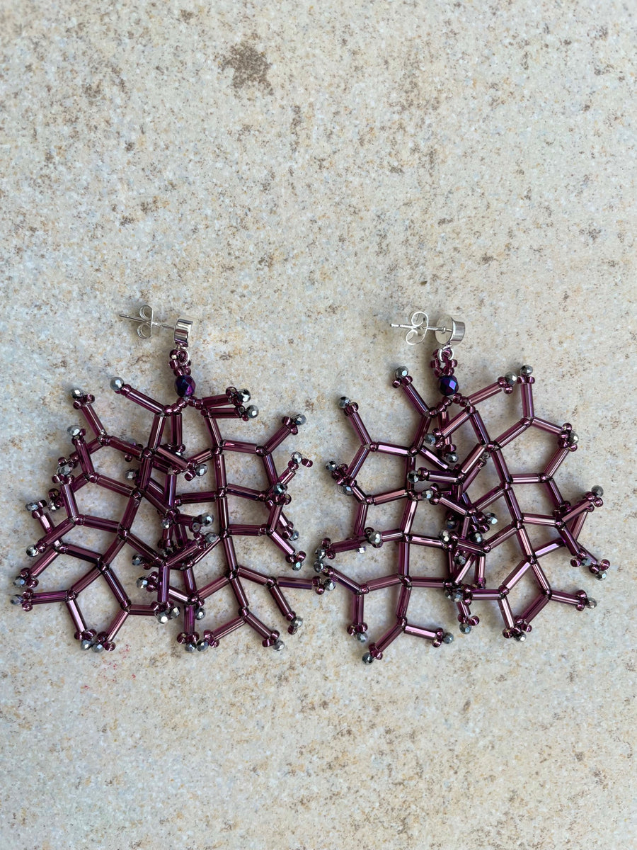 Glossy crystal amethyst lined