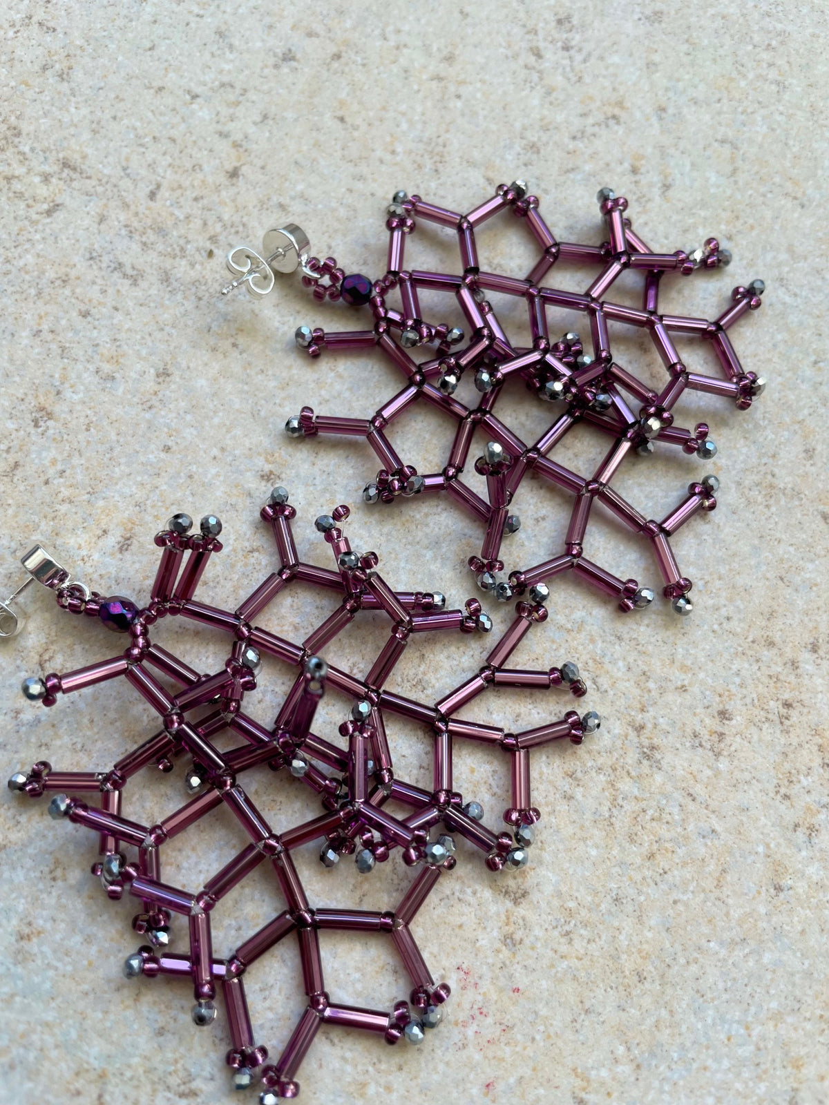 Glossy crystal amethyst lined