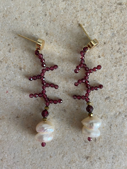 EILIN_Red garnet with freshwater pearls