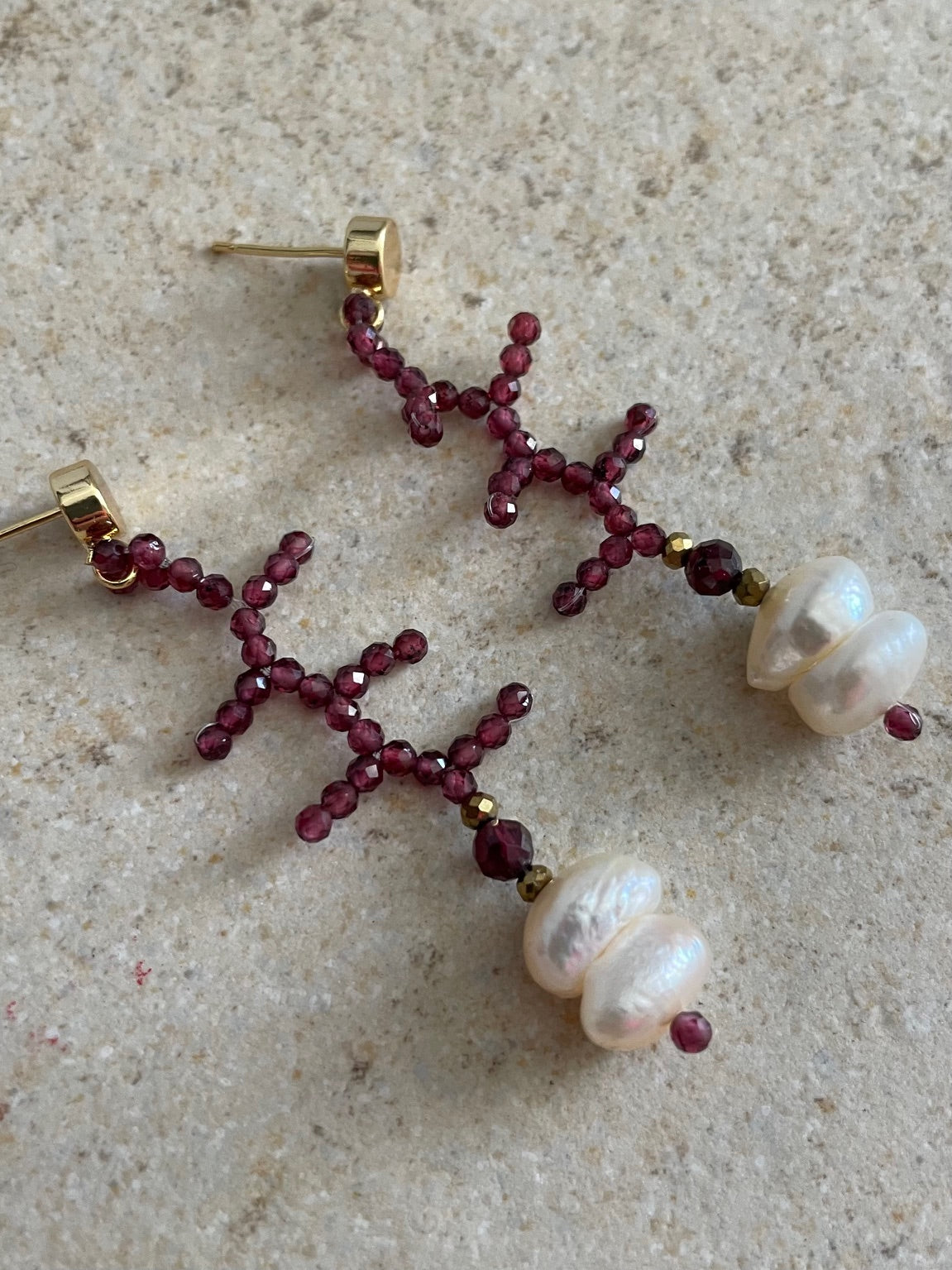 EILIN_Red garnet with freshwater pearls