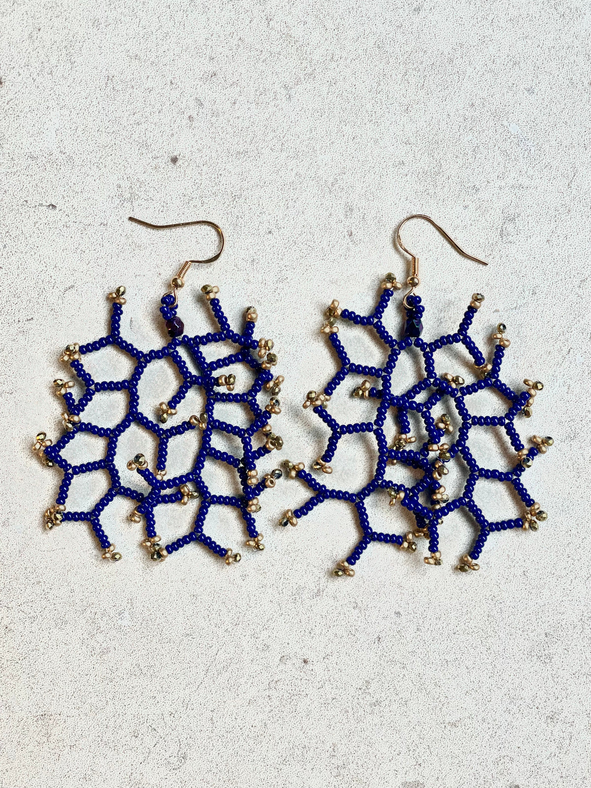 Opaque ultramarineblue