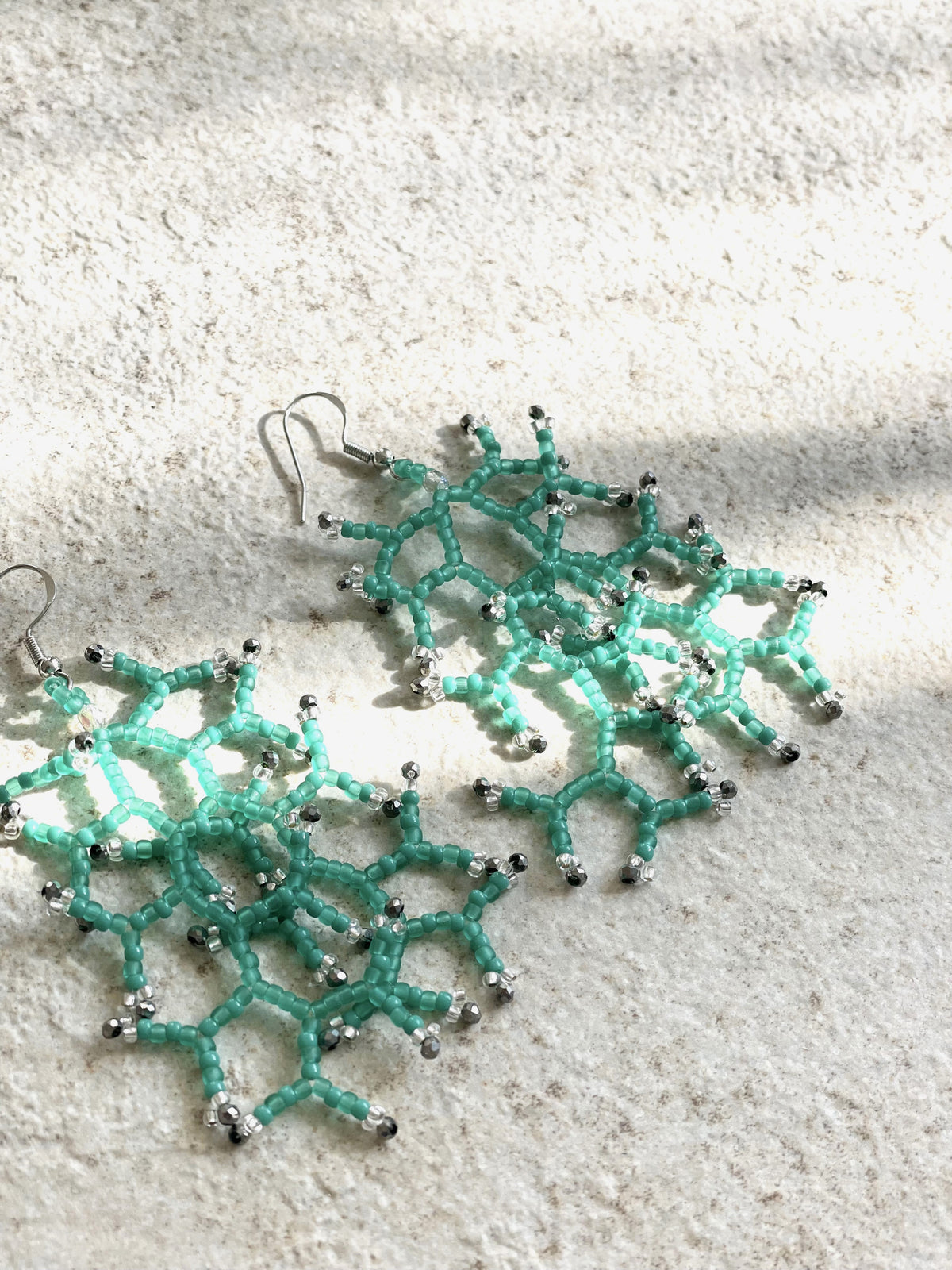 Opaque & frosted peridotgreen