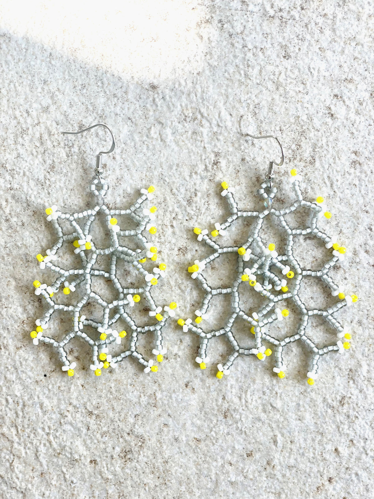 Glossy light grey with white & yellow